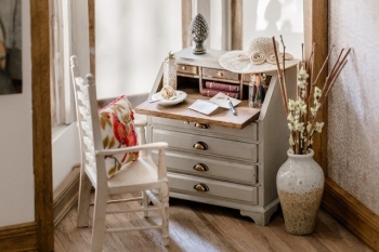 Chippendale writing desk